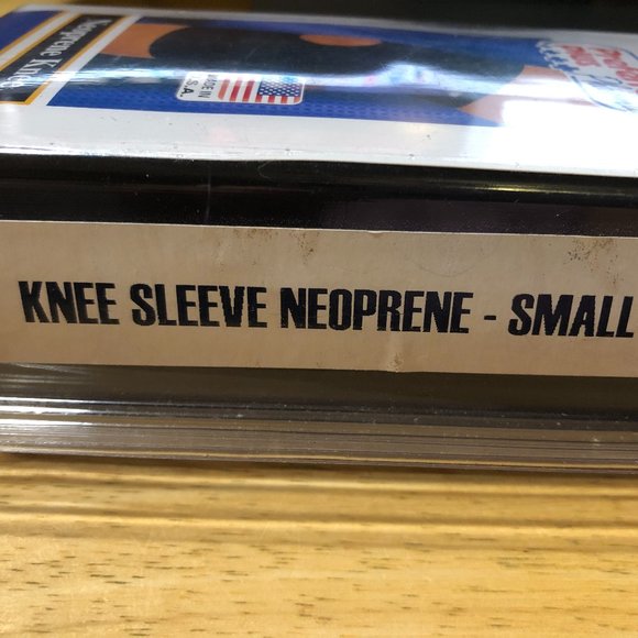 NIB Preferred Plus Pharmacy Black Neoprene Knee Sleeve Small - Picture 9 of 10